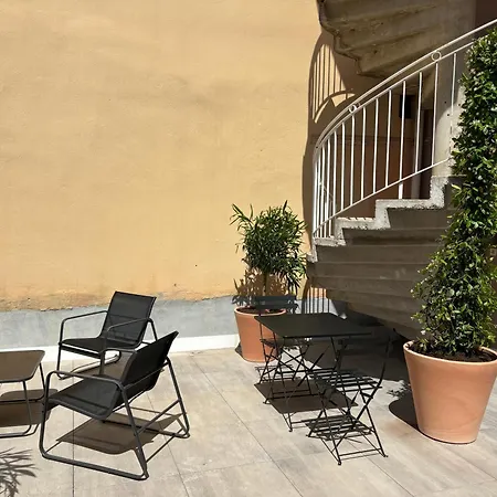 Spacieux Avec Patio En Centre * Cavalaire-sur-Mer