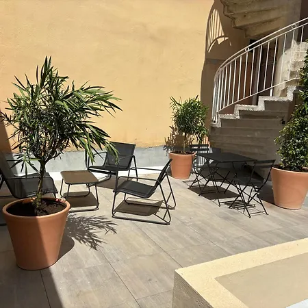 Spacieux Avec Patio En Centre * Cavalaire-sur-Mer